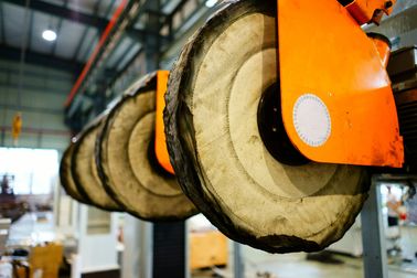 kaufen Volle automatische Maße der Poliermaschinen-4400*3400*2900 für Tür Lockset-Griff Online-Herstellung