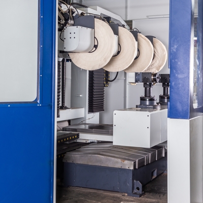 Industrielle vier Stations-Poliermaschine für gesundheitliche Waren-Installation
