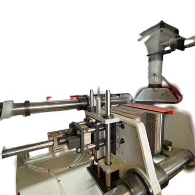 Automatische Sandkernschießmaschine mit Förderer für Wasserhahn